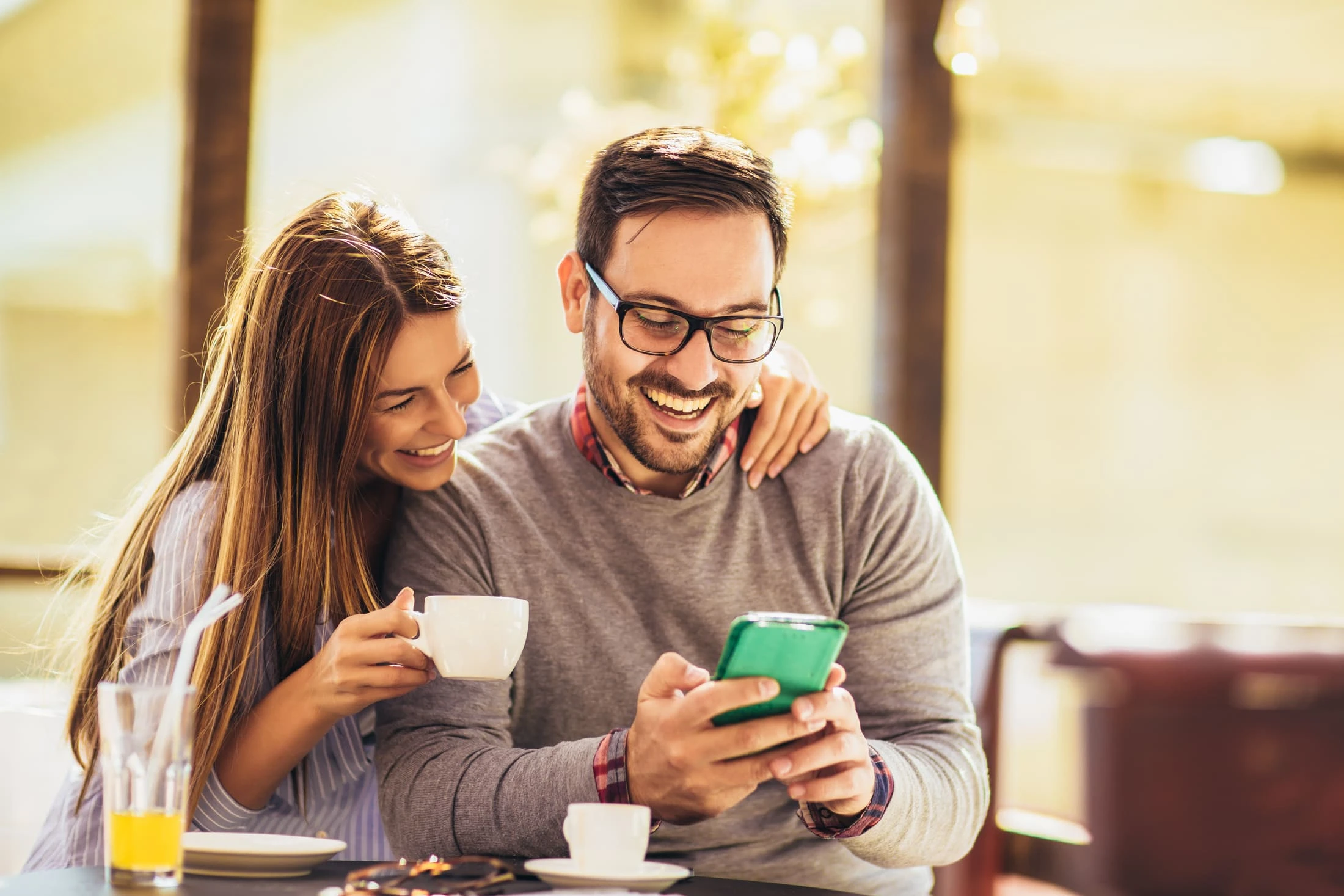 Web de boda personalizada vs. gestión por WhatsApp